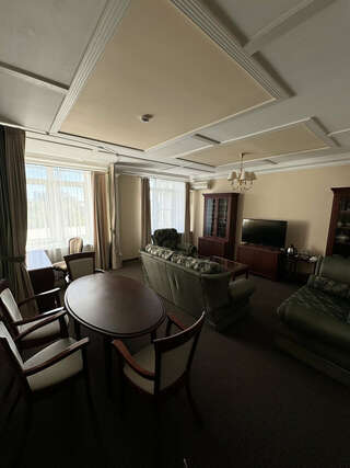 Гостиница Николаевский Вологда Президентский люкс-9