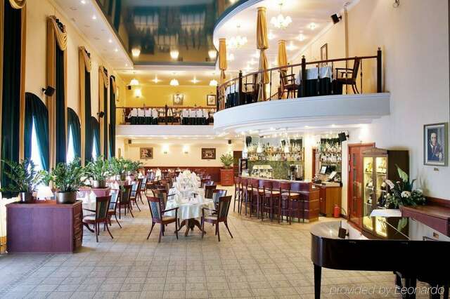 Гостиница Николаевский Вологда-12